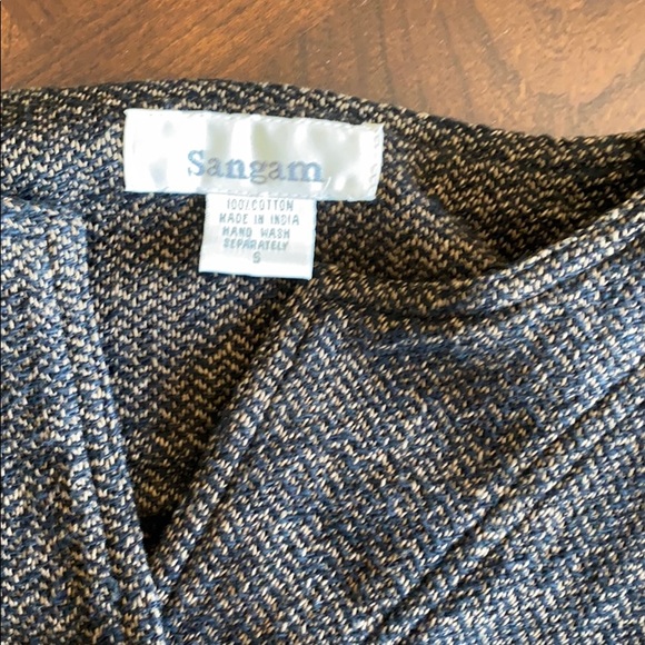 Sangam women’s size S button down cotton top - Picture 2 of 9